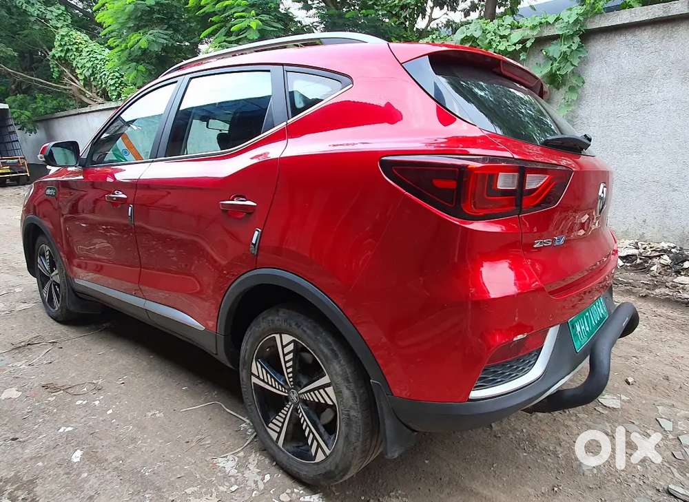 Mg Zs Ev Top  Variant