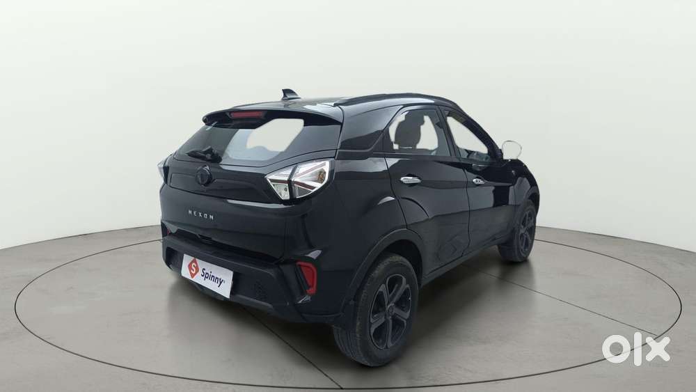 Tata Nexon 1.5 Revotorq Xza Plus Luxs Red Dark Edition Amt, 2023, Di..