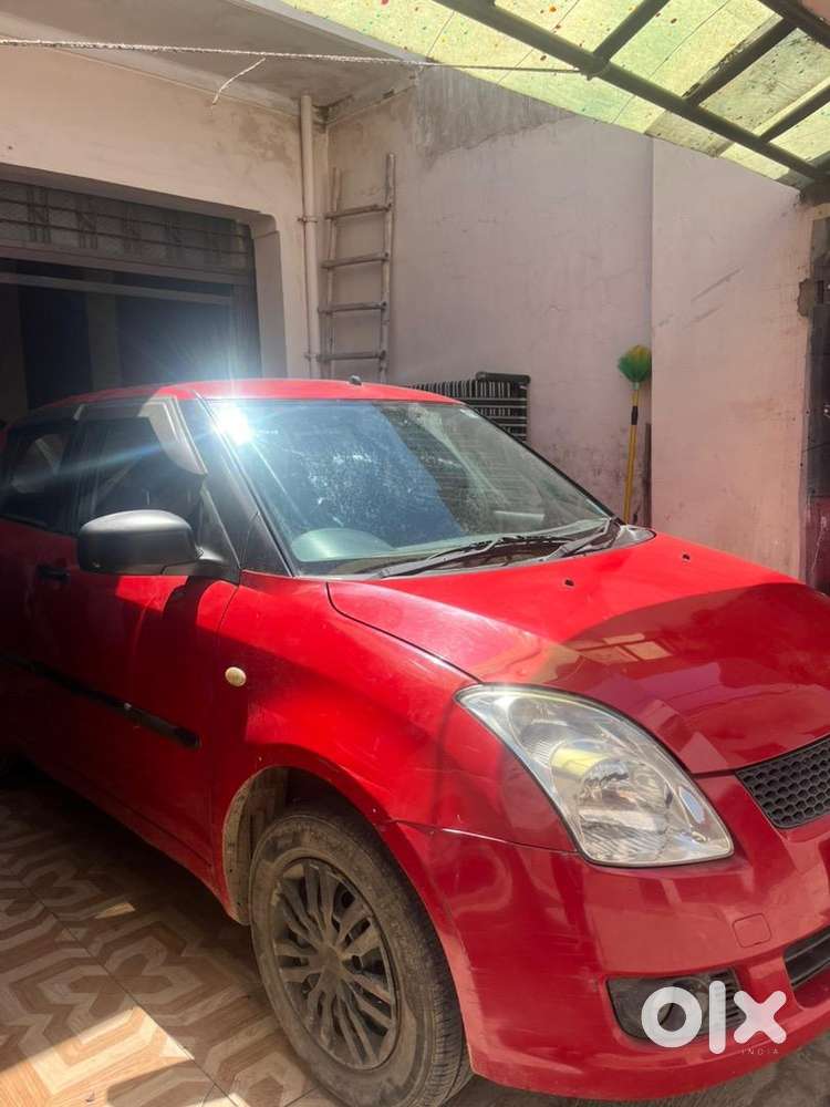 Maruti Suzuki Swift 2010 Petrol 100000 Km Driven