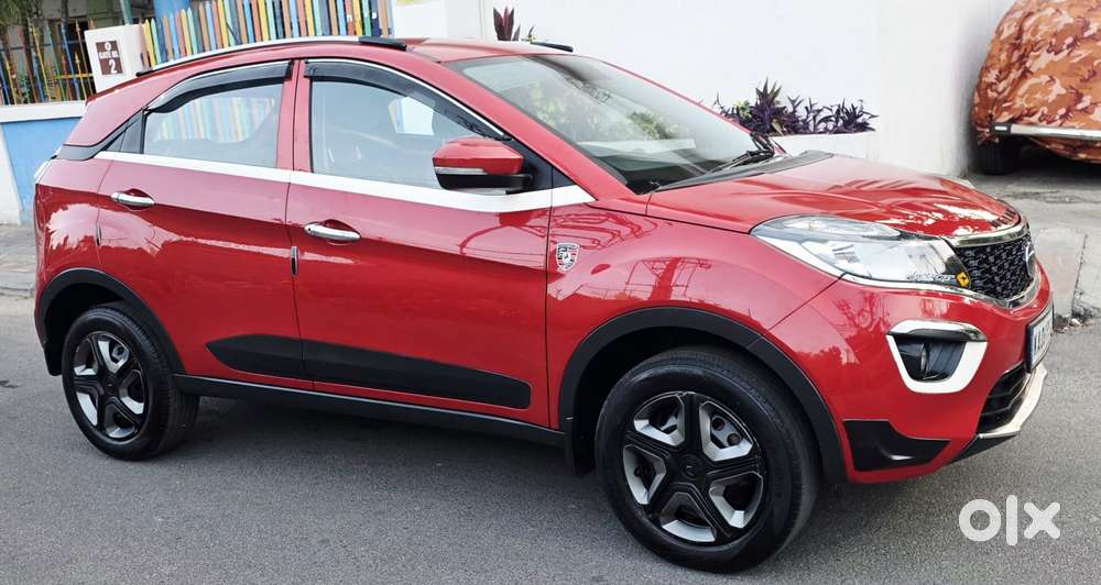Tata Nexon 1.2 Revotron Xm (s), 2018, Petrol