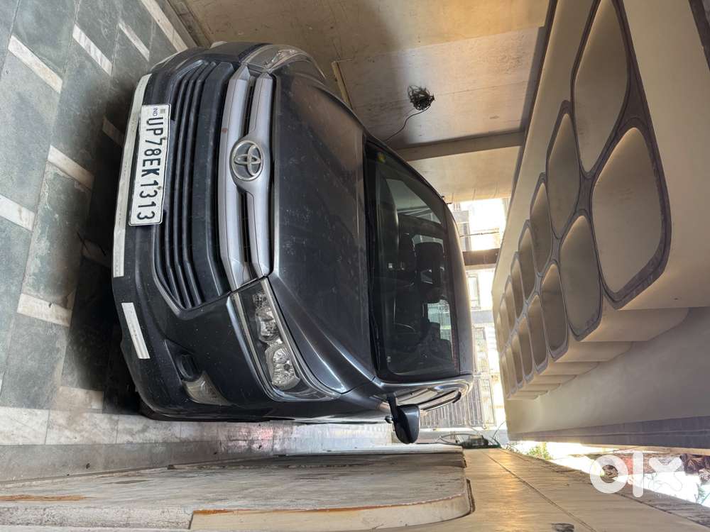 Toyota Innova Crysta 2016