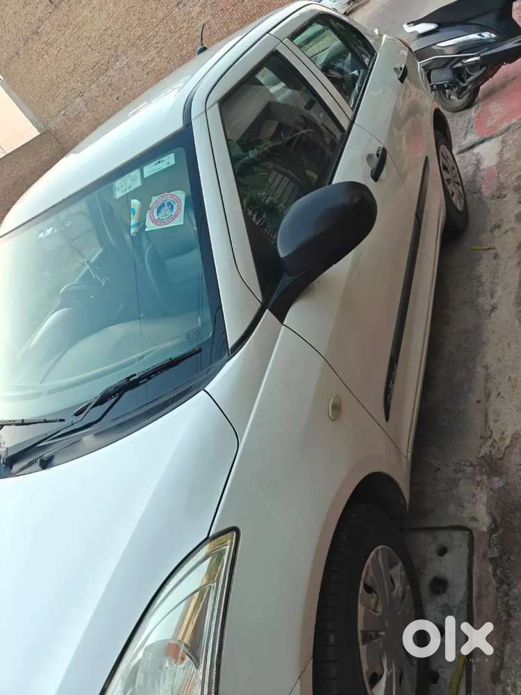 Maruti Suzuki Dzire 2015