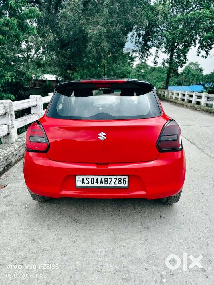 Maruti Suzuki Swift Vxi + Manual, 2021, Petrol
