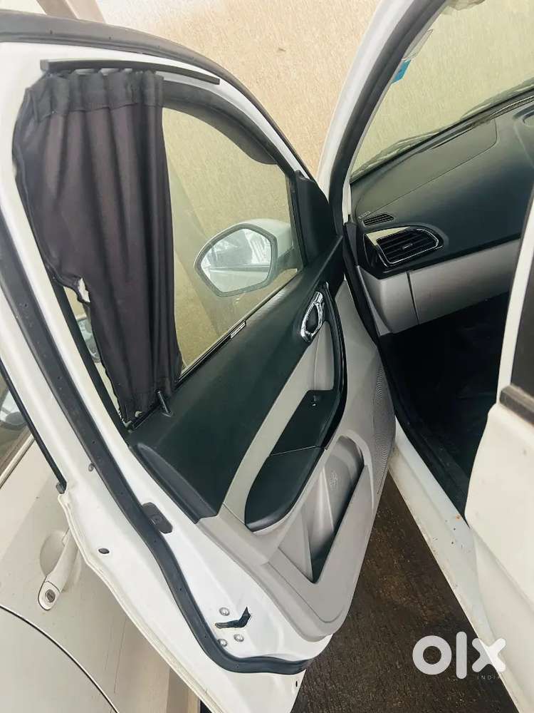 Tata Tiago Revotron 2017