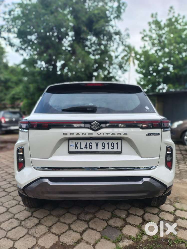 Maruti Suzuki Grand Vitara 1.5 Alpha Smart Hybrid At, 2023, Petrol