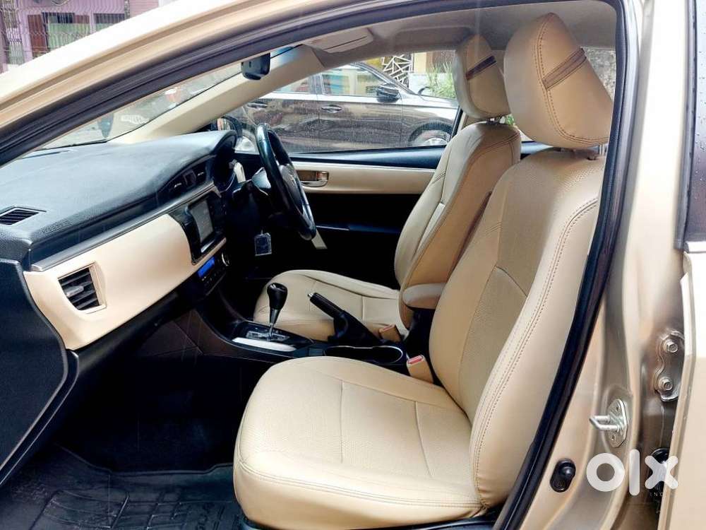 Toyota Corolla Altis G At, 2015, Petrol