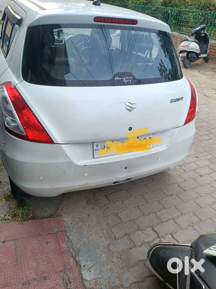 Swift Petrol 2015 Pearl White