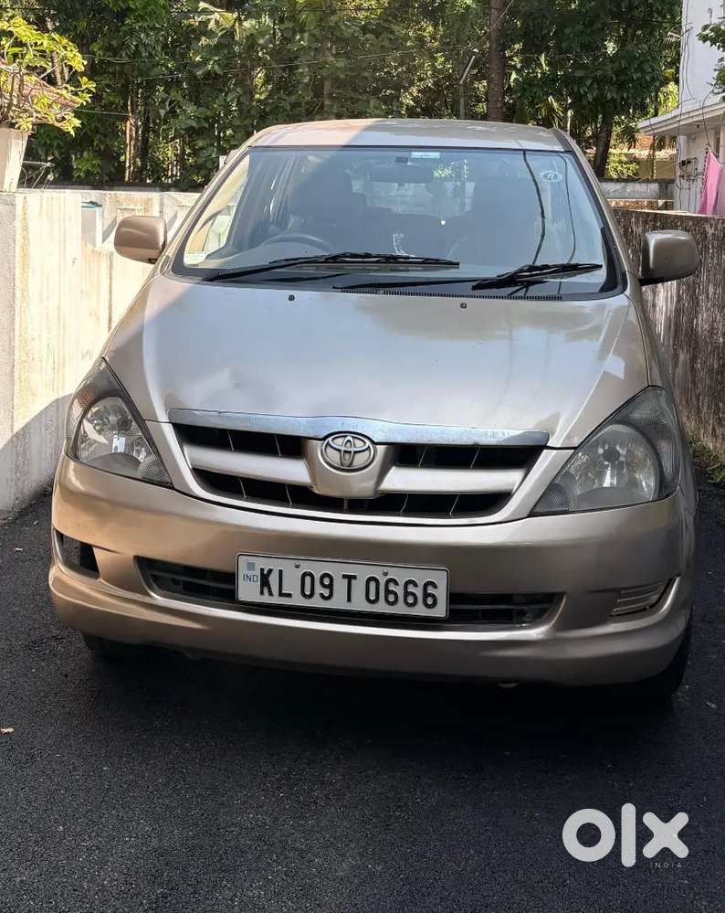 Toyota Innova 2006 Diesel Well Maintained