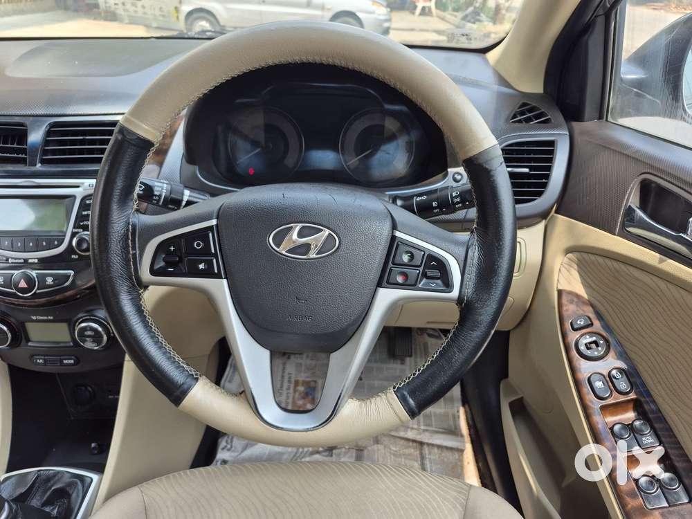 Hyundai Verna Vtvt 1.6 Sx, 2012, Petrol