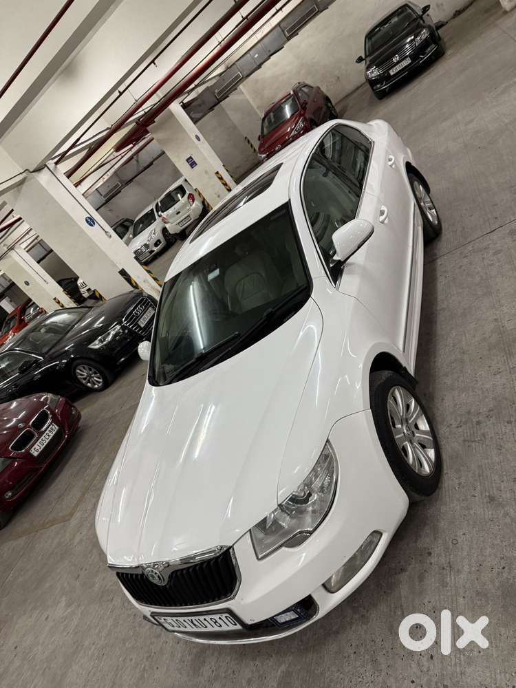 Skoda Superb Sportline 2.0 Tdi At, 2011, Diesel