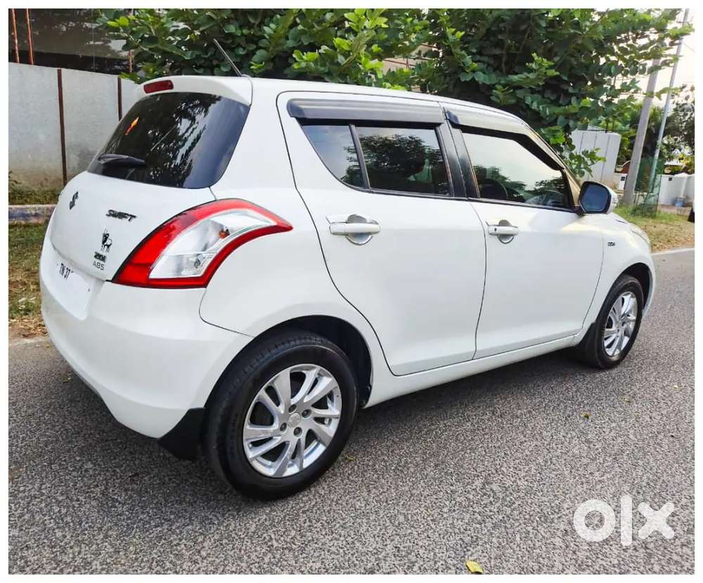 Maruti Swift Zdi 2012 Diesel  Single Owner  Good Condition