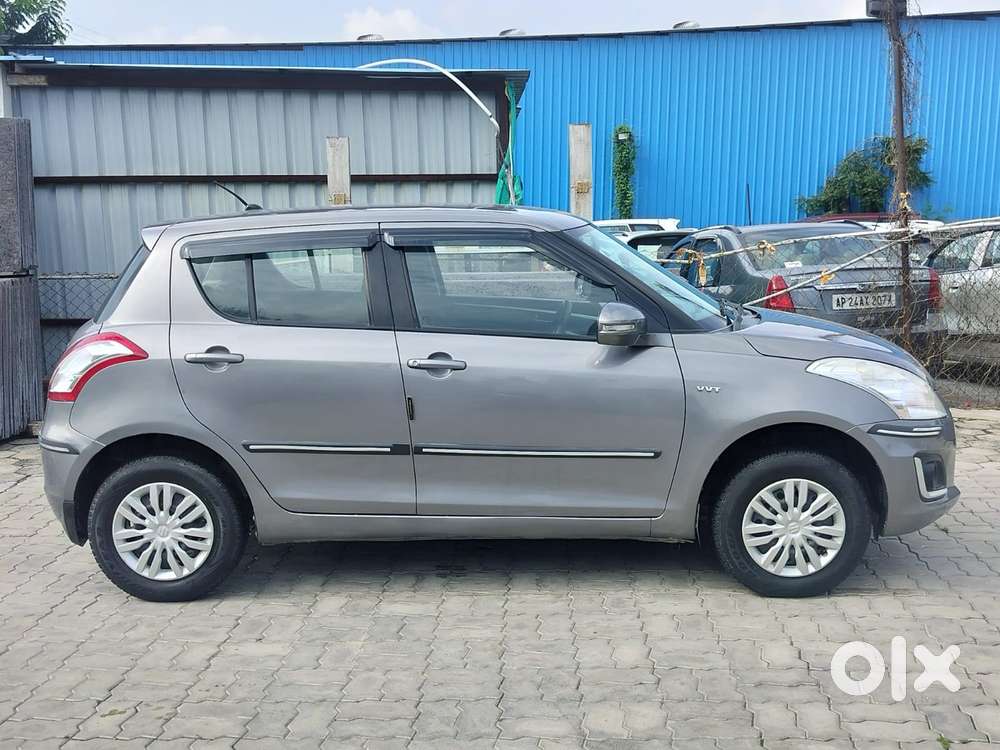 Maruti Suzuki Swift Vxi 1.2 Abs Bs-iv, 2016, Petrol