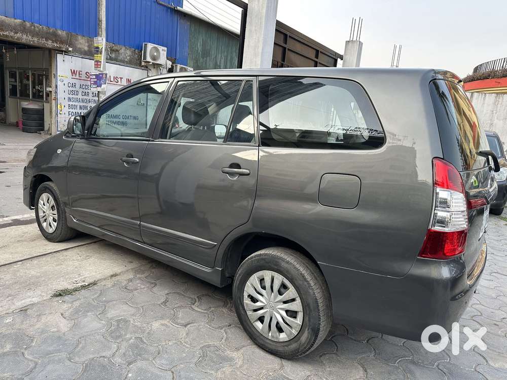 Toyota Innova 2.5 G (diesel) 7 Seater Bs Iv, 2014, Diesel