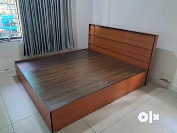 Cot box clearance type