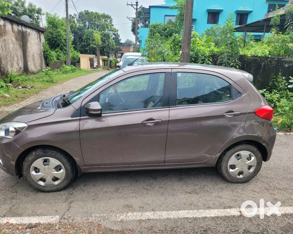 Tata Tiago 1.2 Revotron Xm, 2016, Petrol