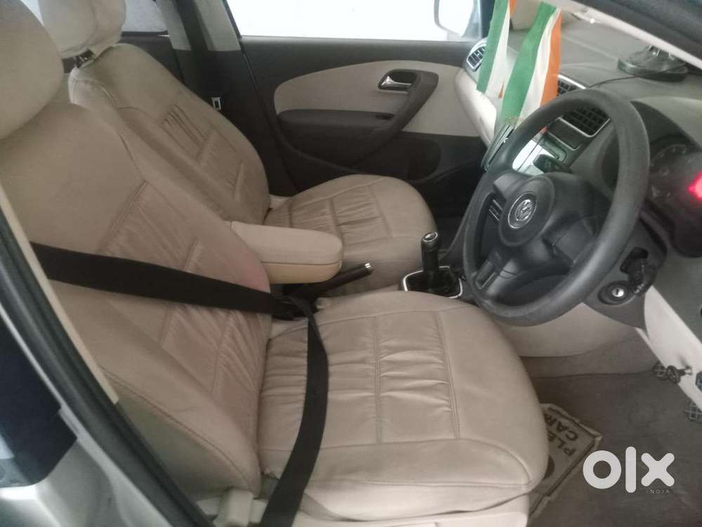Volkswagen Vento 1.6 Highline Petrol/cng On Paper