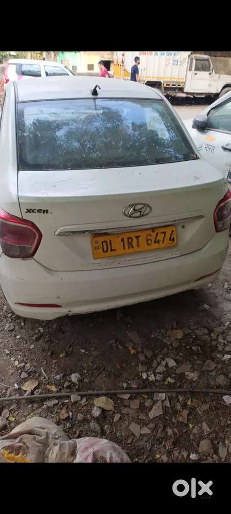 Hyundai Xcent 2015 Cng & Hybrids 180000 Km Driven