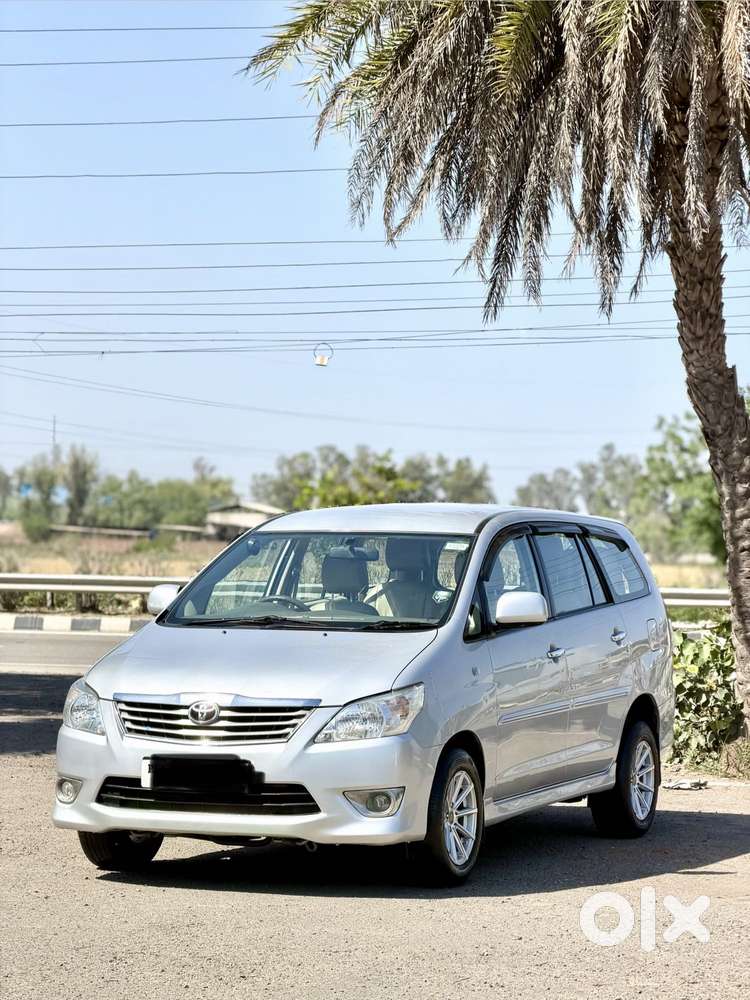 Toyota Innova 2.5 G (diesel) 7 Seater, 2013, Diesel
