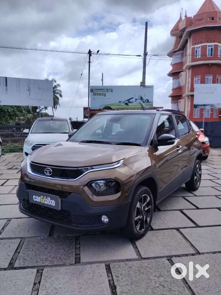 Tata Punch Creative Dual Tone Amt Sunroof, 2023, Petrol