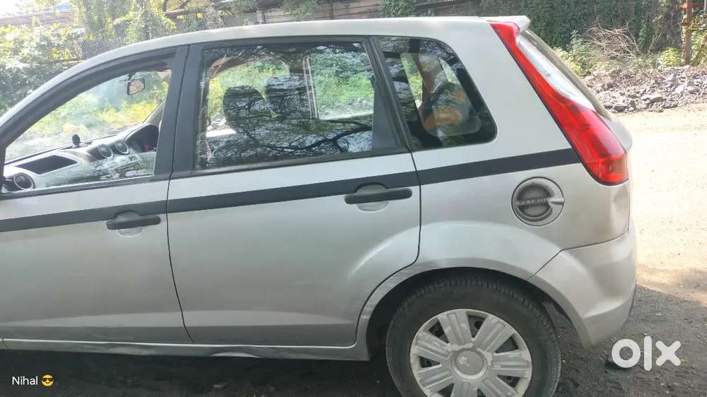 Ford Figo 1.2 Trend Petrol 2012