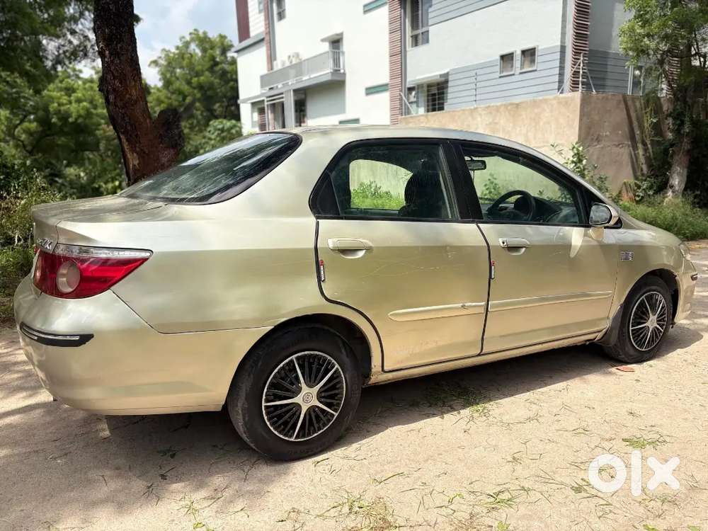 Honda City Zx 2006 Petrol Well Maintained