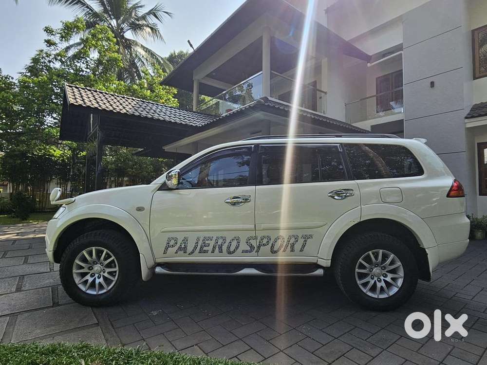 Mitsubishi Pajero Sport 2014 Diesel Well Maintained