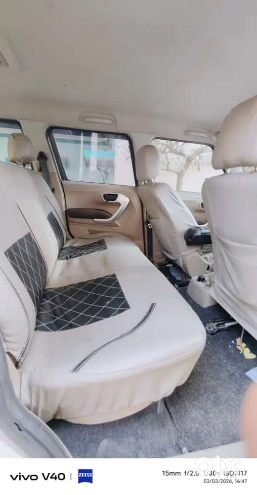 Mahindra Tuv 300 2017 Diesel 121000 Km Driven