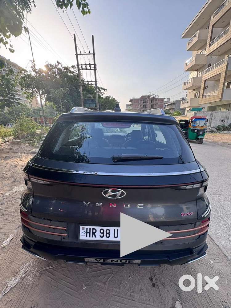 Hyundai Venue Automatic Petrol Feb 2025 Model