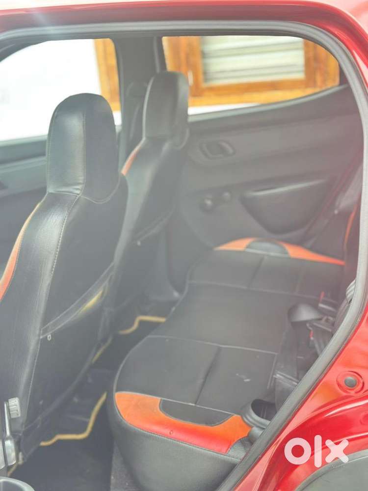Automatic Kwid 2017 Petrol 53000 Km
