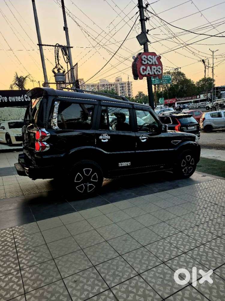Mahindra Scorpio S10 7 Seater, 2021, Diesel