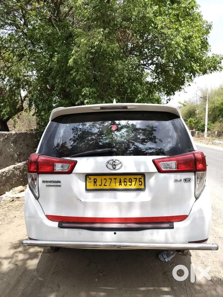 Toyota Innova Crysta 2017 Diesel 333000 Km Driven