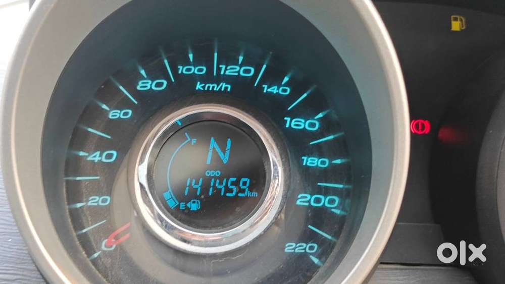 Mahindra Xuv500 2.2 W10 Sportz Edition Mt, 2016, Diesel