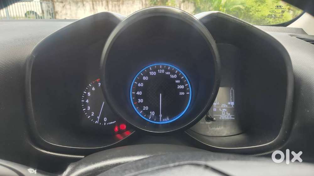 Hyundai Venue S 1.2 Petrol, 2019, Petrol