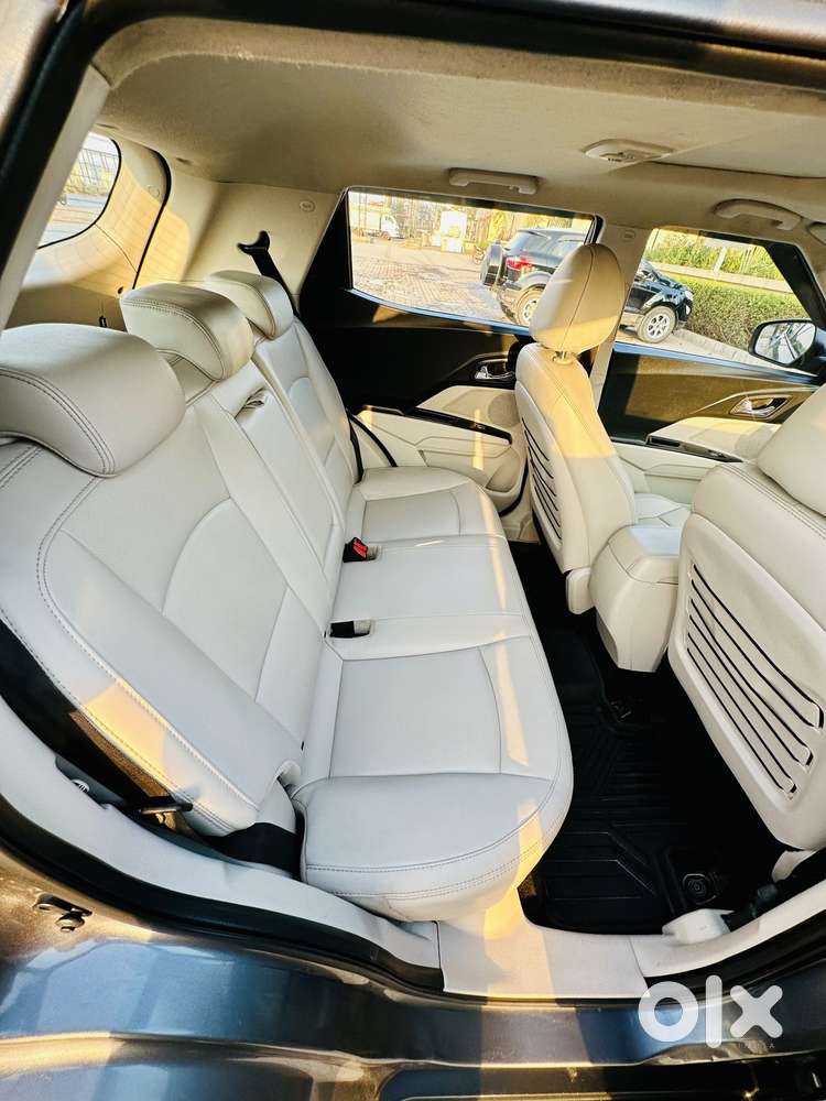 Mahindra Xuv300 W8 Option Diesel, 2021, Diesel