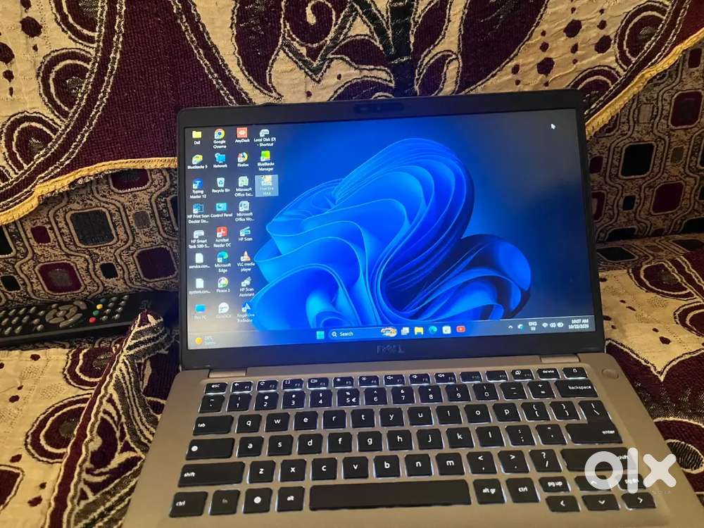 Dell latitude 5400 Windows 11 pro  (Negotiable)