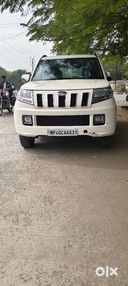 Mahindra Tuv 300 2018 Diesel 90000 Km Driven
