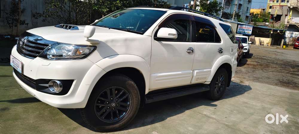 Toyota Fortuner, 2015, Diesel