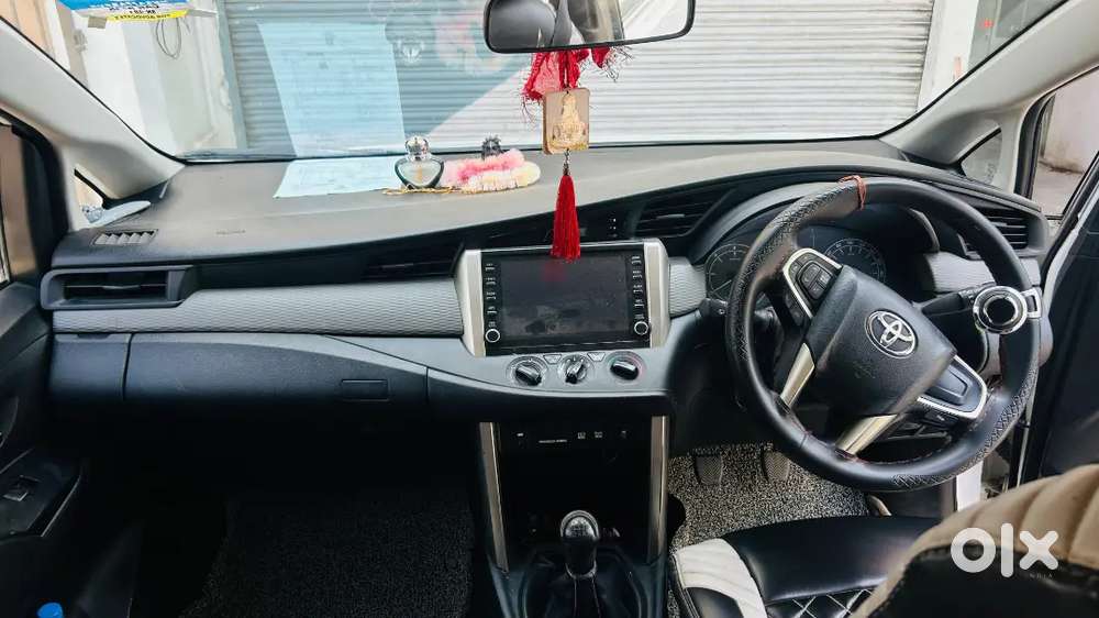Toyota Innova Crysta 2022 Petrol 61348 Km Driven