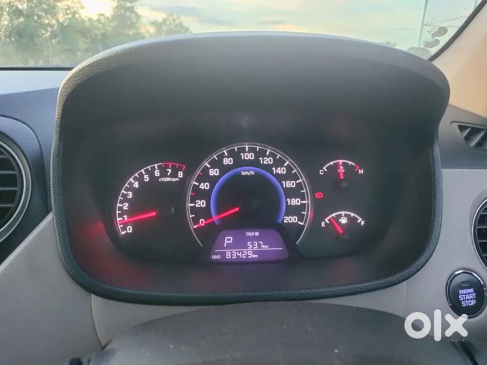 Hyundai Grand I10 Top Varient (asta) Automatic 2015 Model