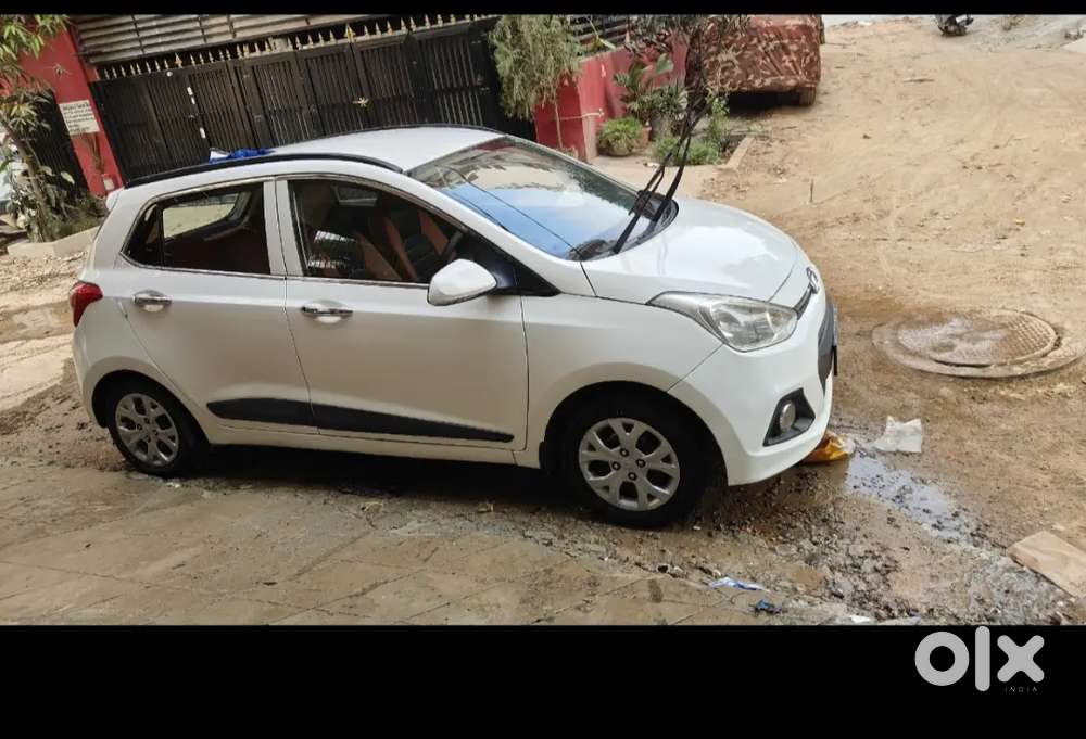 Hyundai Grand I10 Sportz 2016 Diesel Ka25