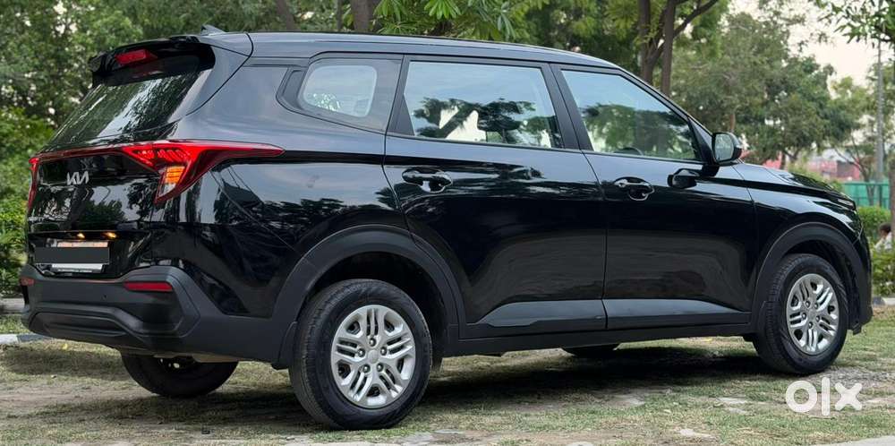 Kia Carens G 1.5 6mt Premium (o) 7-seater, 2025, Petrol