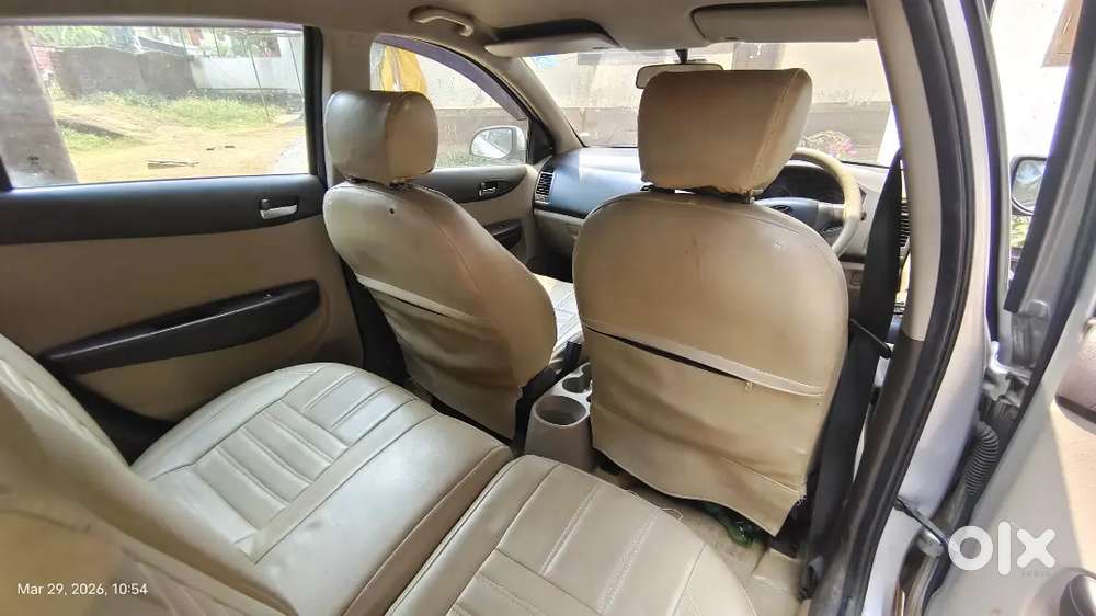 Well Maintained Hyundai I20 2009 Model Silver Colour