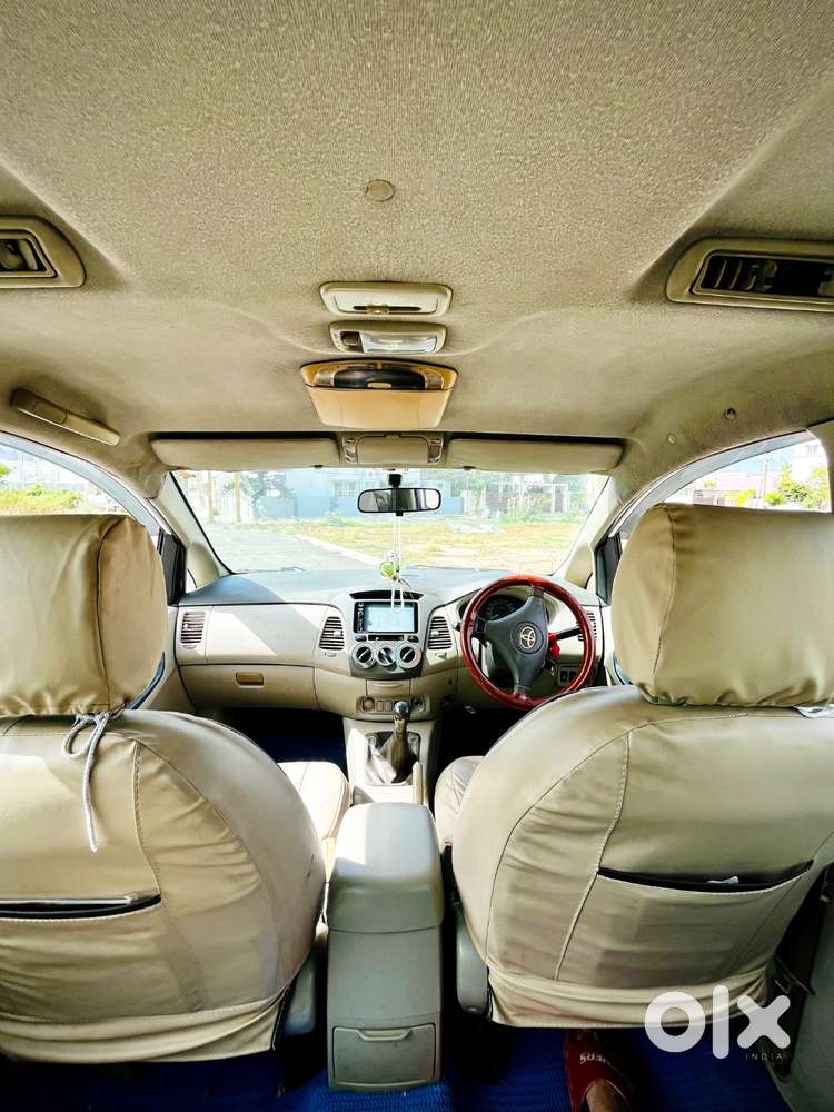 Toyota Innova 2011 Diesel Well Maintained
