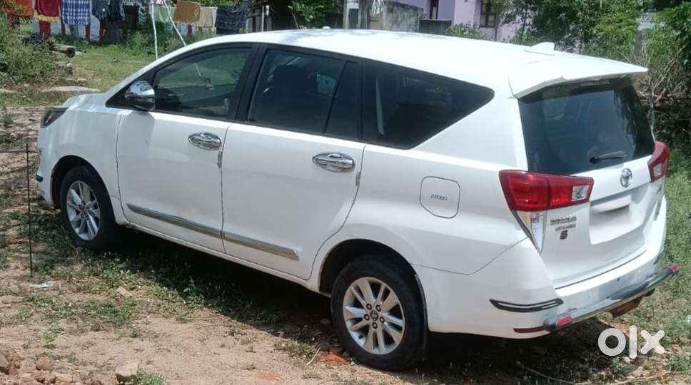 Toyota Innova Crysta 2.4 G Mt 7 Str, 2018, Petrol