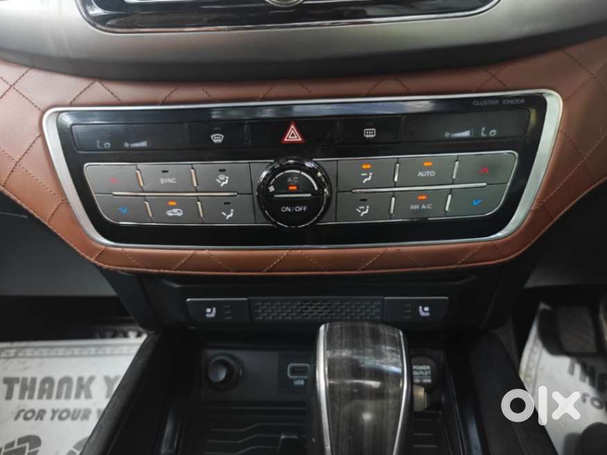 Mahindra Alturas G4 4wd At, 2019, Diesel
