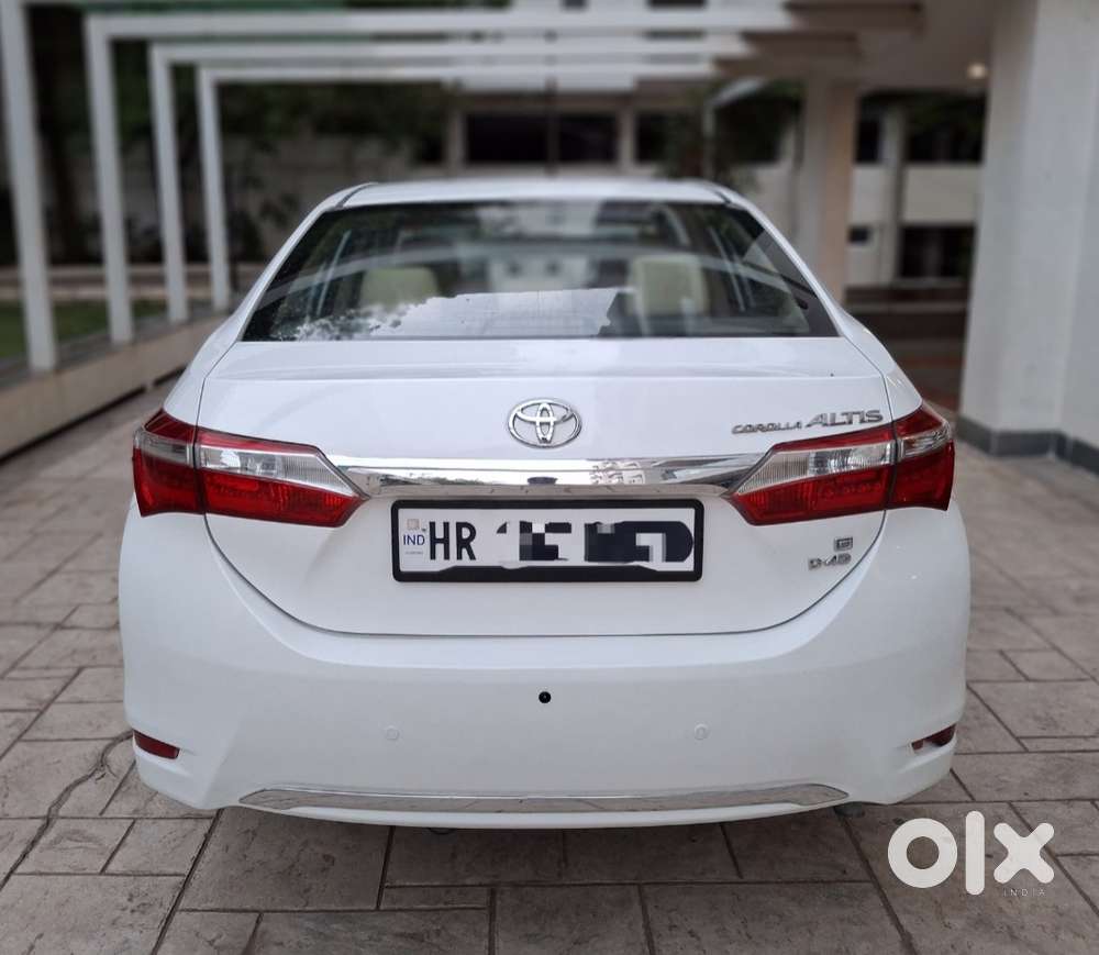 Toyota Corolla Altis 2013-2017 D-4d G, 2015, Diesel