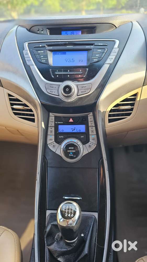 Hyundai Elantra 1.8 Sx Mt, 2014, Petrol