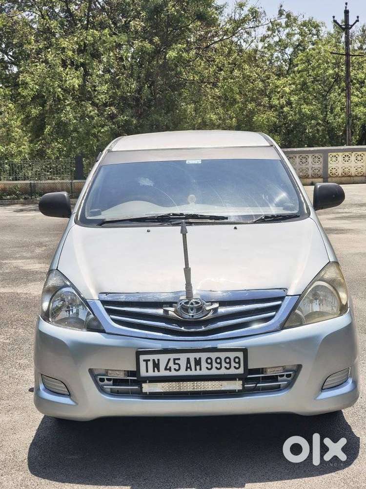 Toyota Innova 2.5 G (diesel) 8 Seater, 2005, Diesel