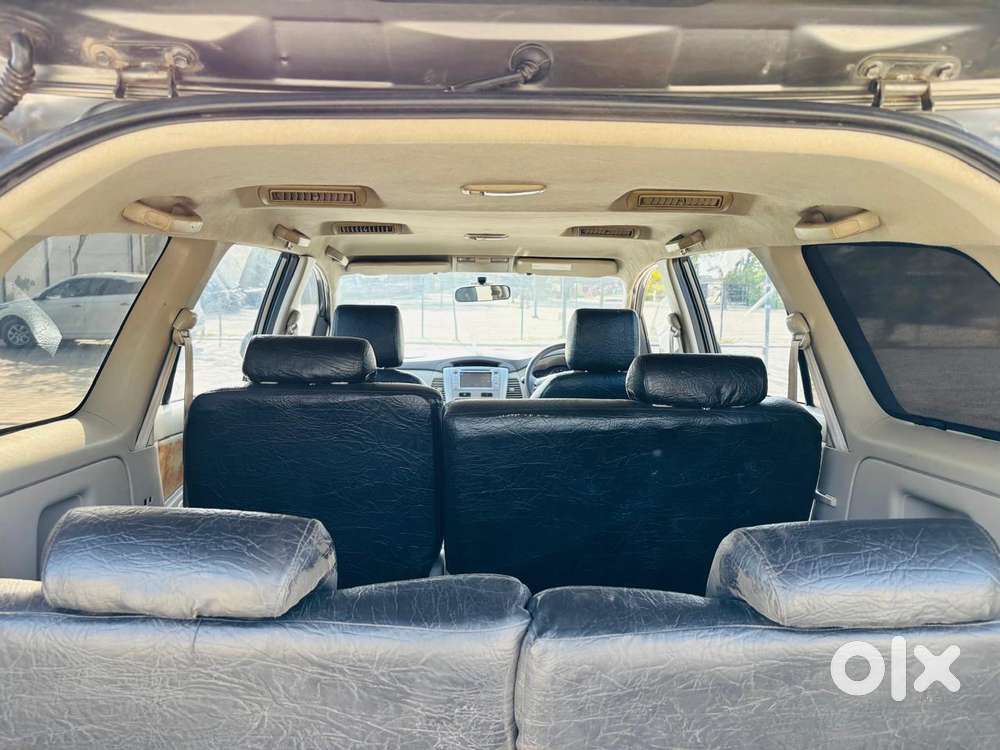 Toyota Innova 2.5 V 7 Str, 2012, Diesel