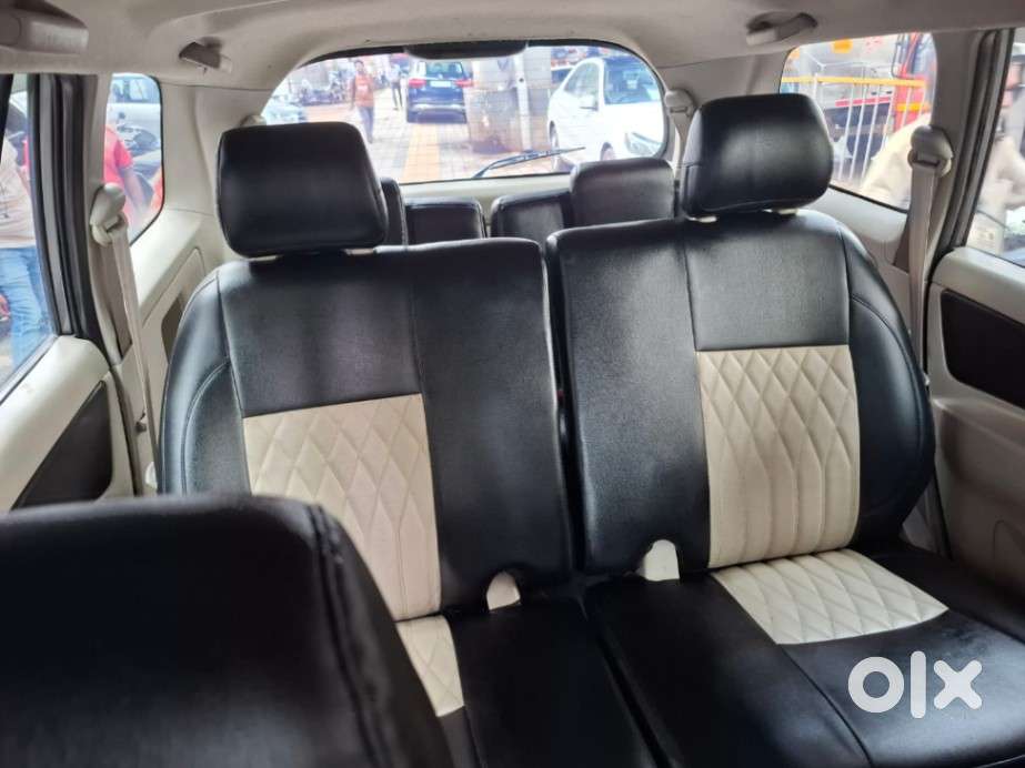 Toyota Innova 2.5 Vx (diesel) 8 Seater Bs Iv, 2012
